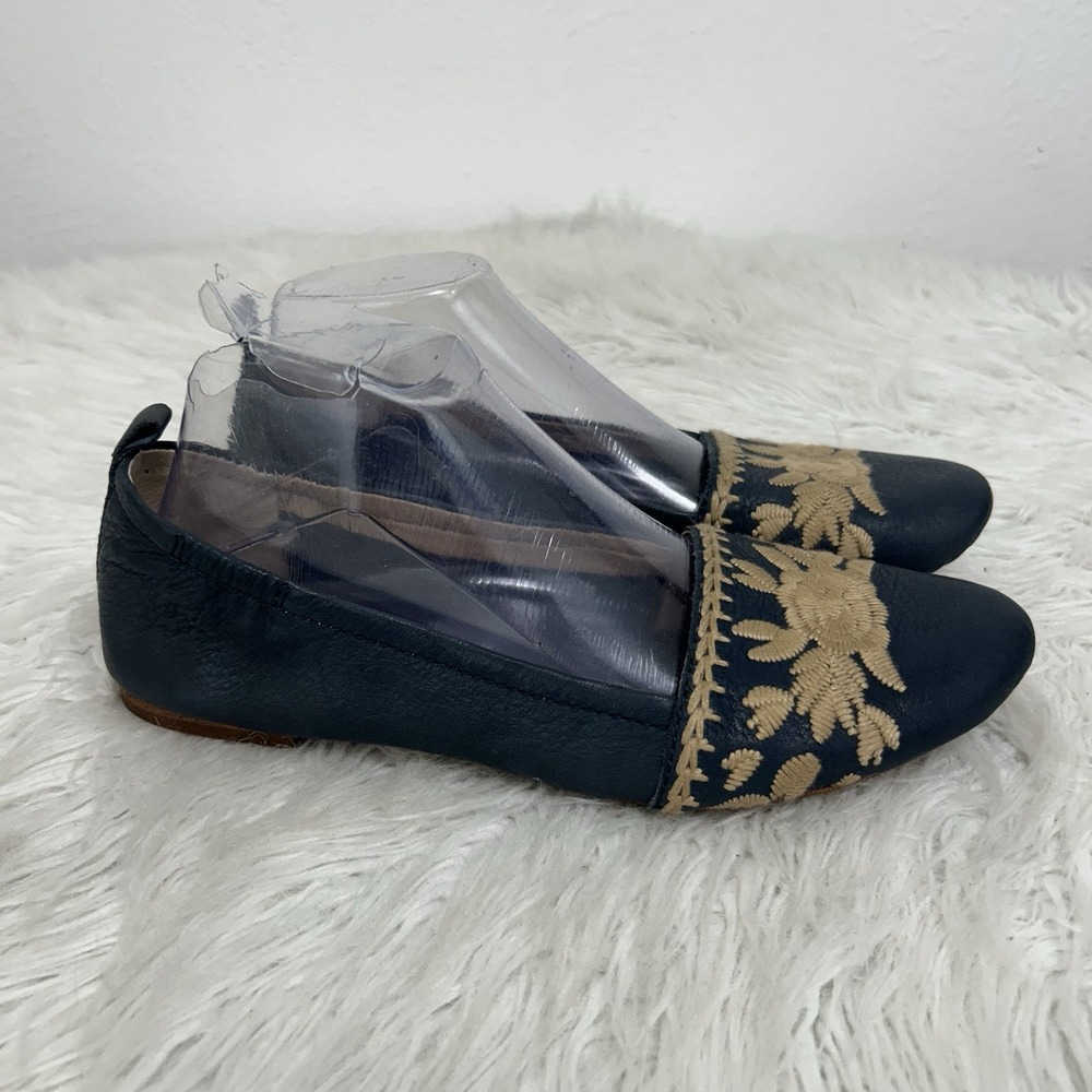 Latigo Anthropologie Blanche Blue Embroidered Boho Leather Slip On Flats Sz 9M